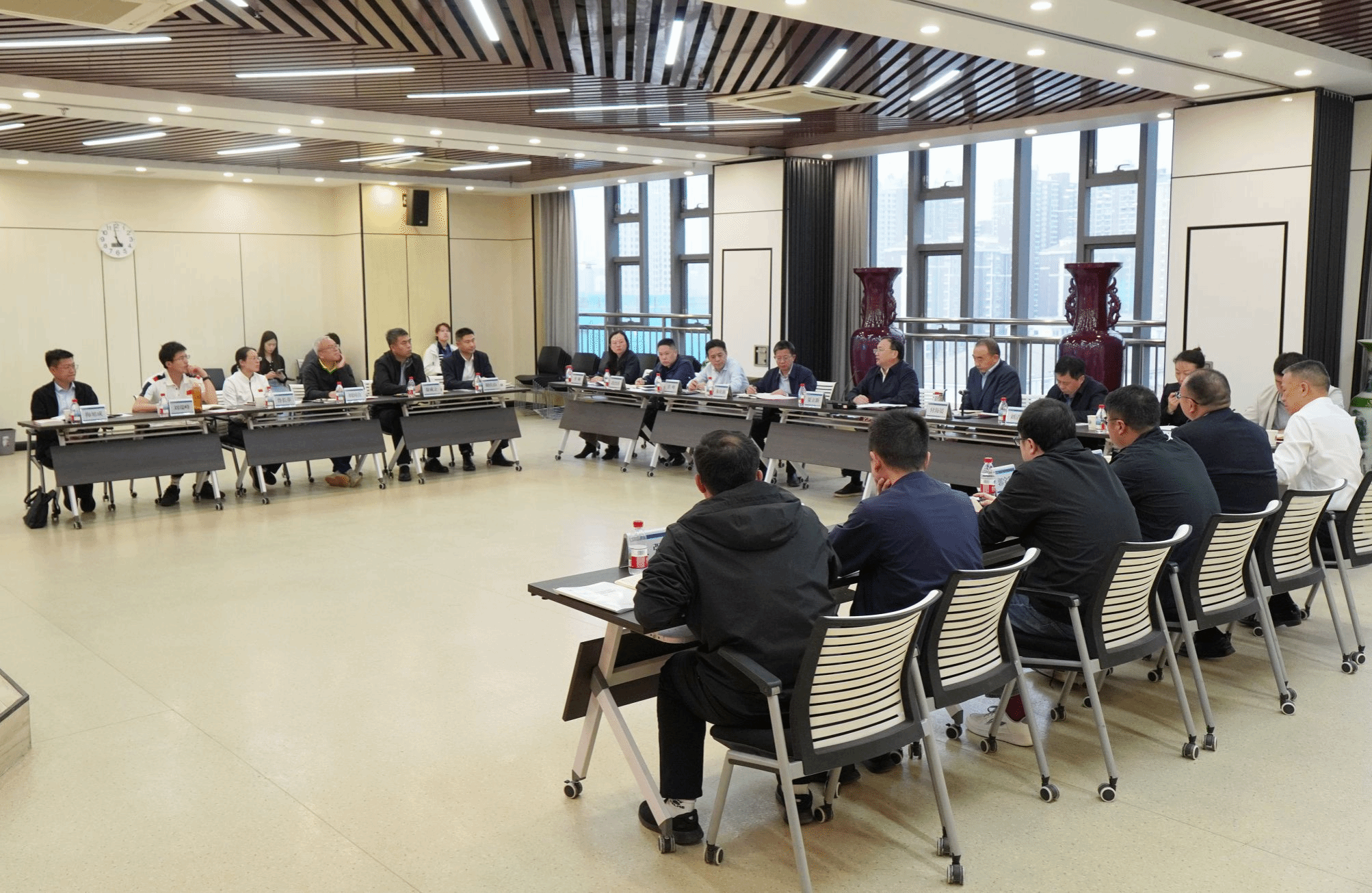 夏立新书记带队莅临学院调研指导工作